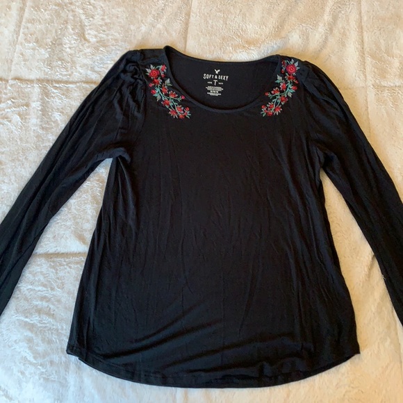 American Eagle Soft & Sexy AEO T - Picture 1 of 2